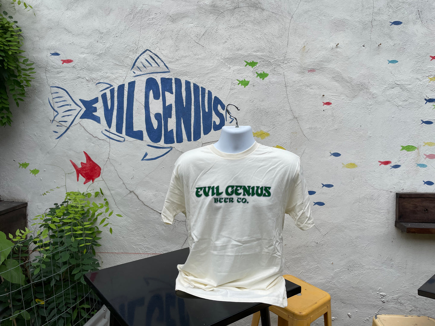 Birds Font Tee